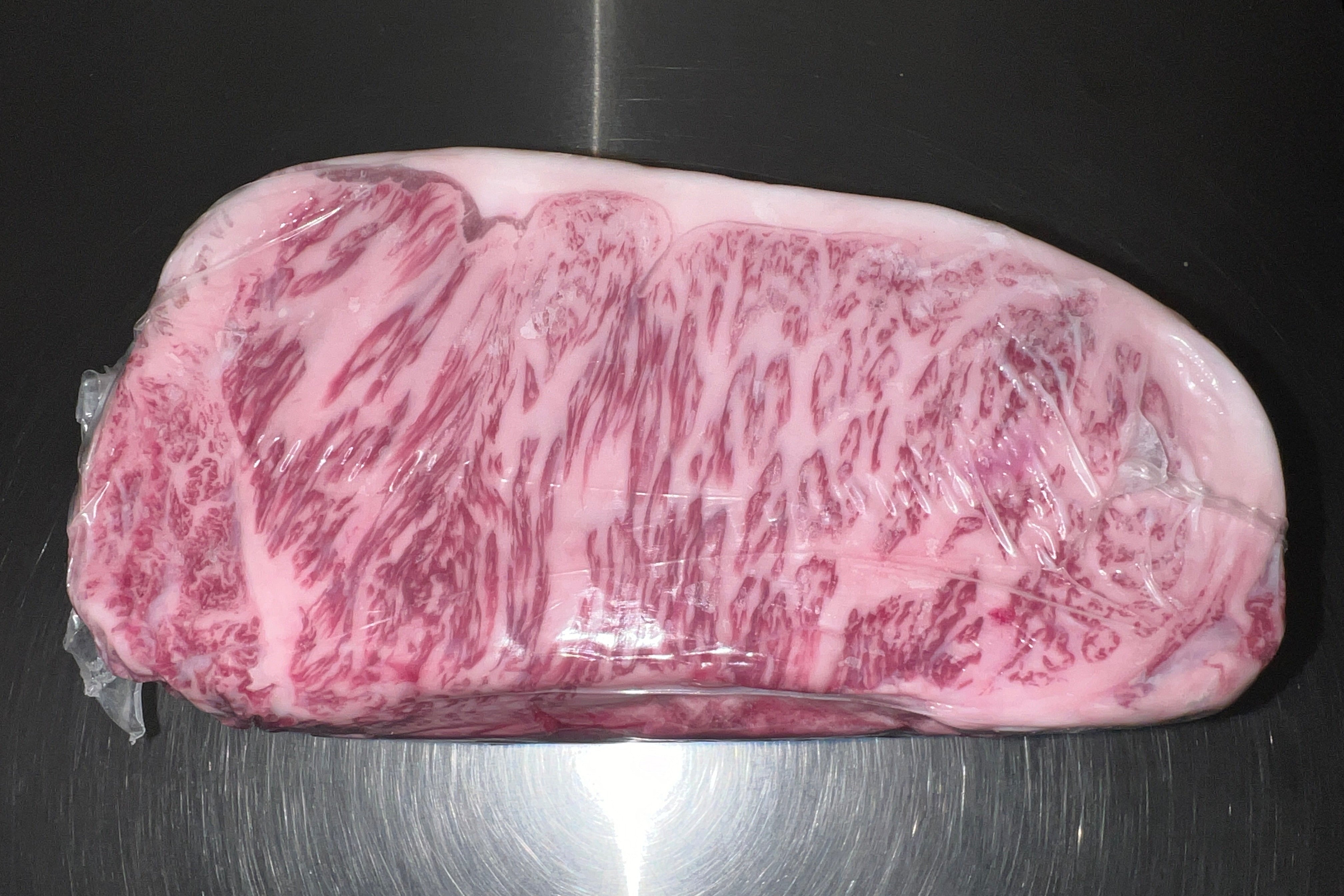 Kagoshima WAGYU Jautiena | A5+ BMS 10-12 „Striploin“ Nugarinė