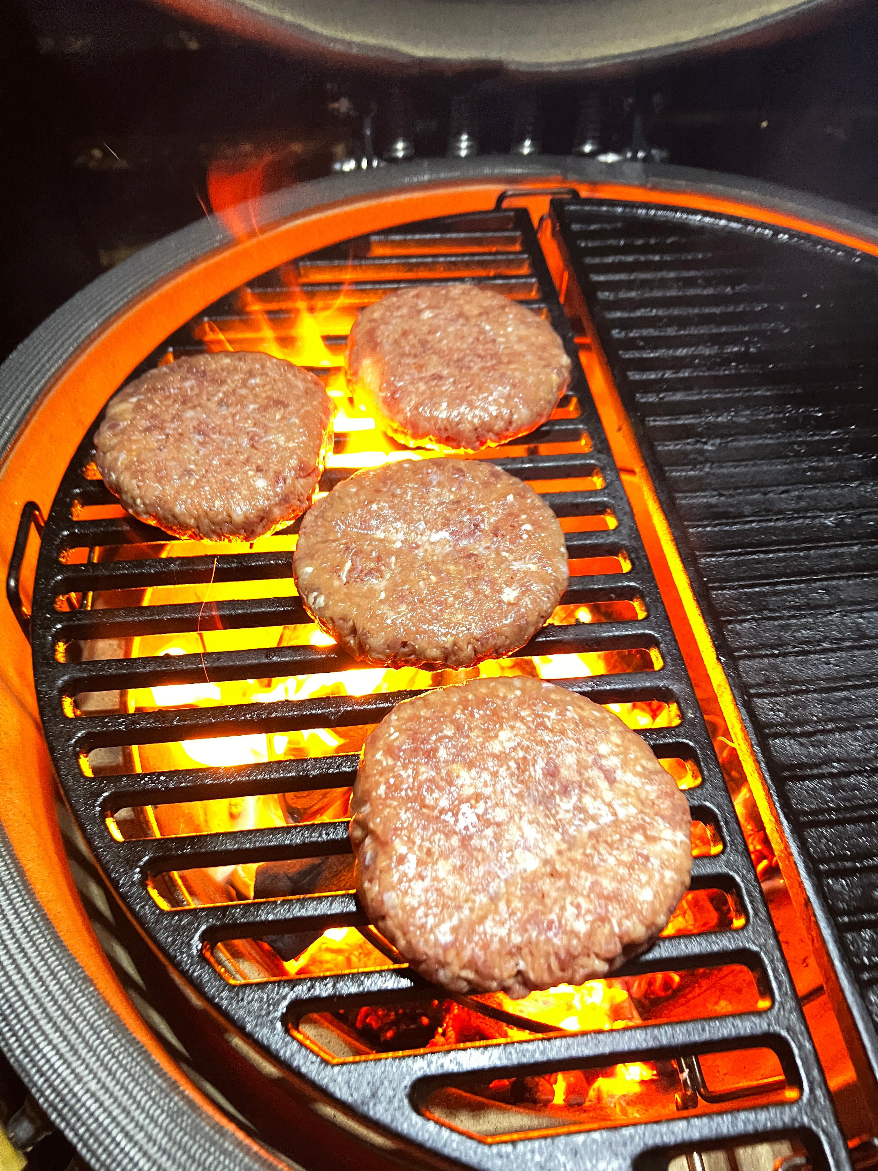 Australijos WAGYU jautienos mėsainiai | Maitinta grūdais HALAL (4 x 180g)