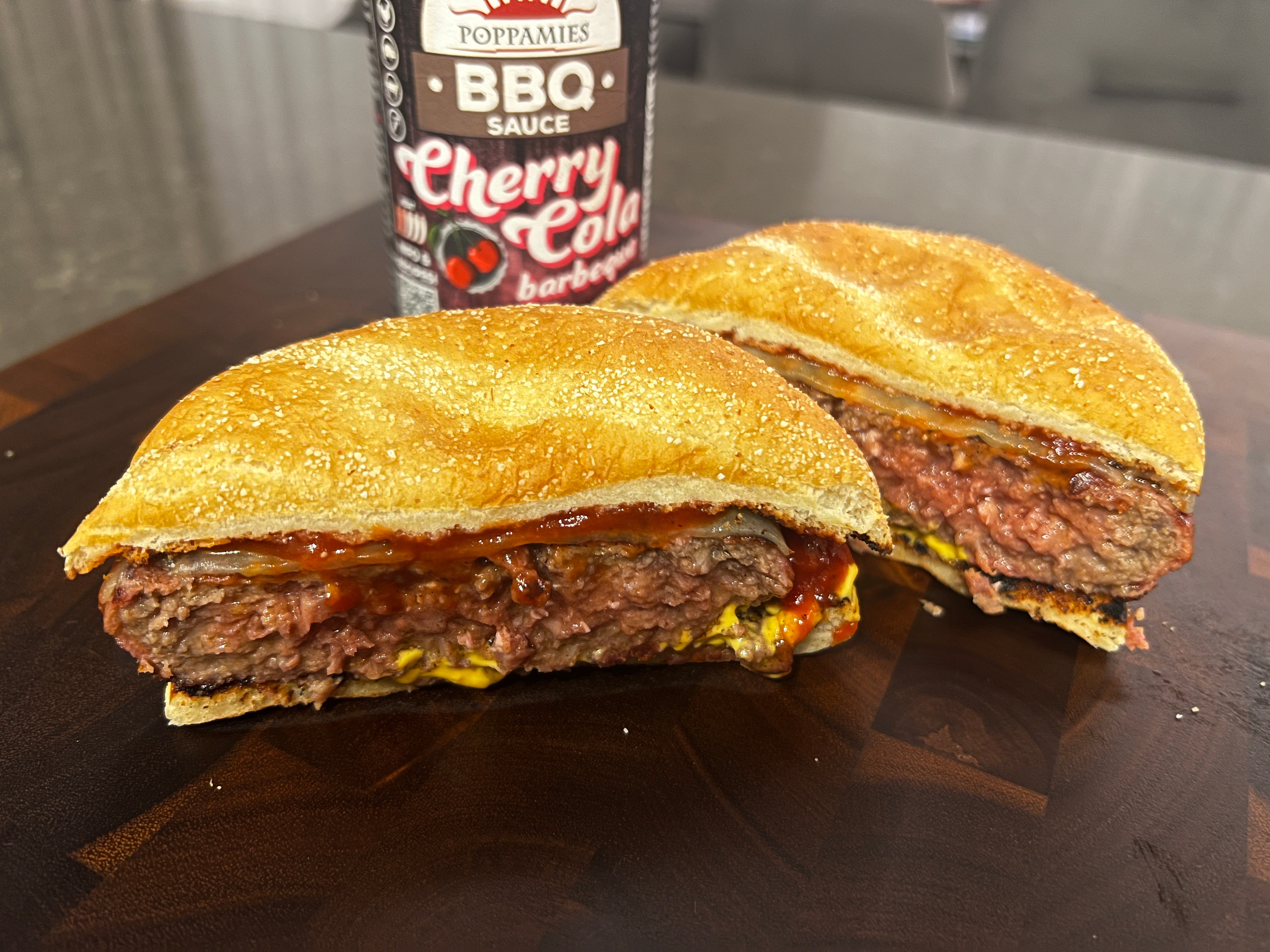 Australijos "Angus Pure" jautienos mėsainiai | Maitinta gūdais HALAL (4 x 180g)