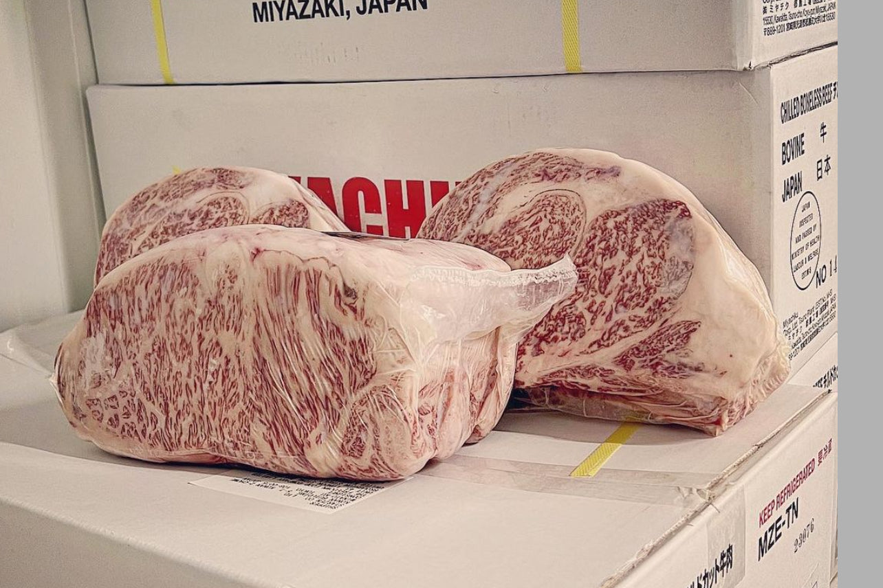 Miyazaki WAGYU Jautiena | A5+ BMS 10-12 „Striploin“ Nugarinė