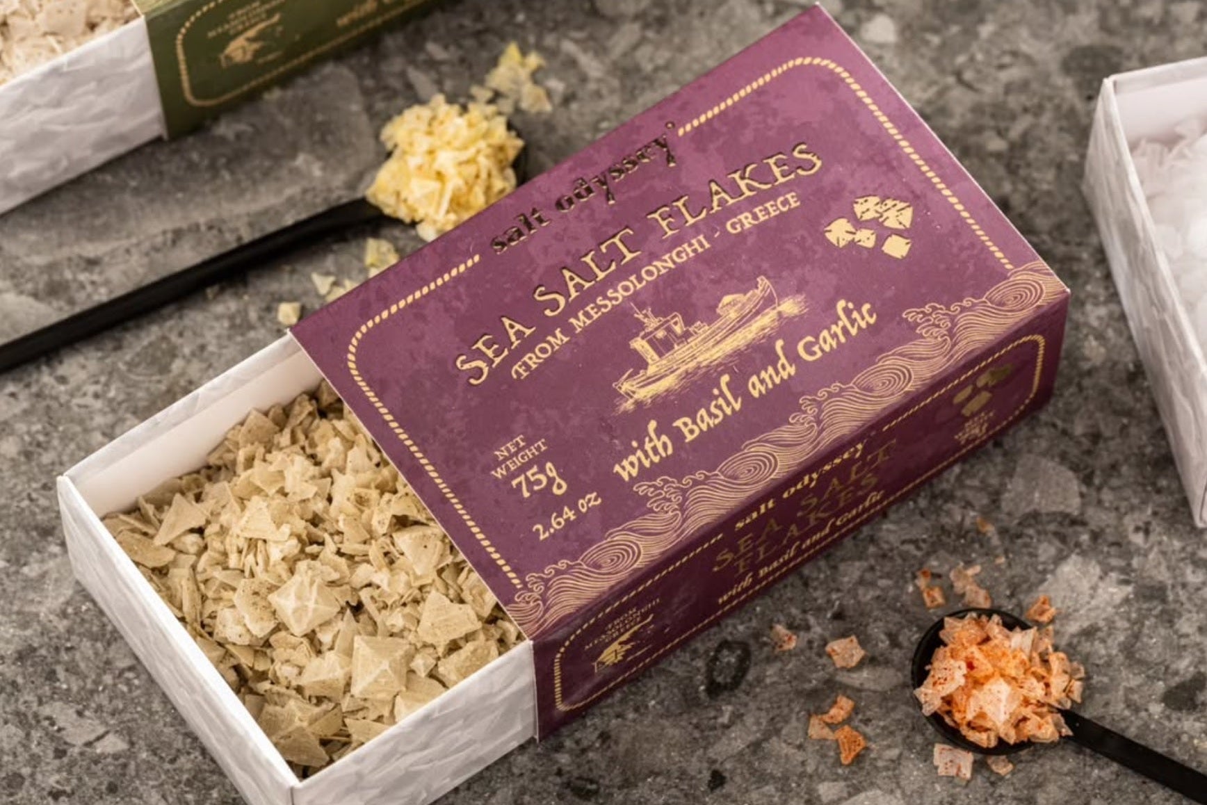 Jūros druskos dribsniai su česnaku ir baziliku "Messolonghi" 75g